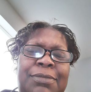 Meet your Posher, Phyllis
